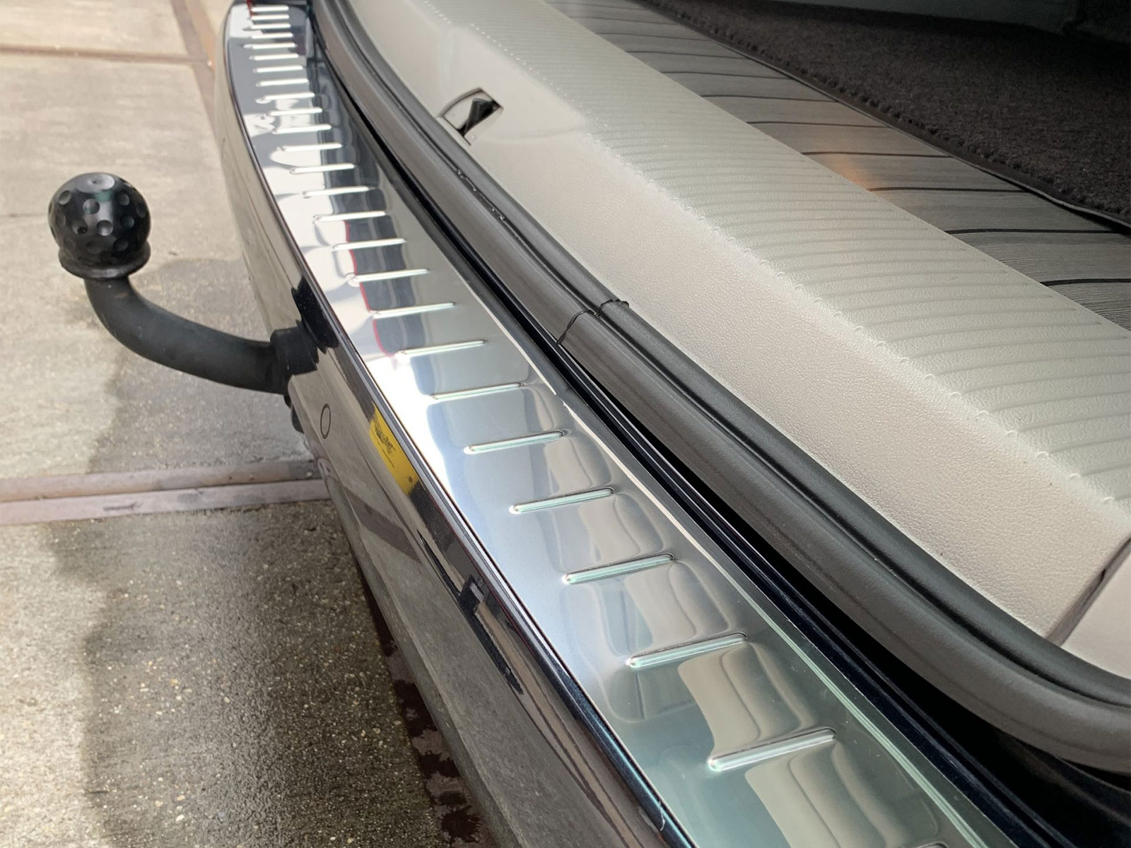 Bumper platen